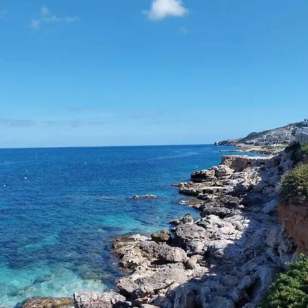 Bargain Beautiful With Lots Of Outdoor Space Sleeps Large Groups Easily Check It Out * Mellieħa